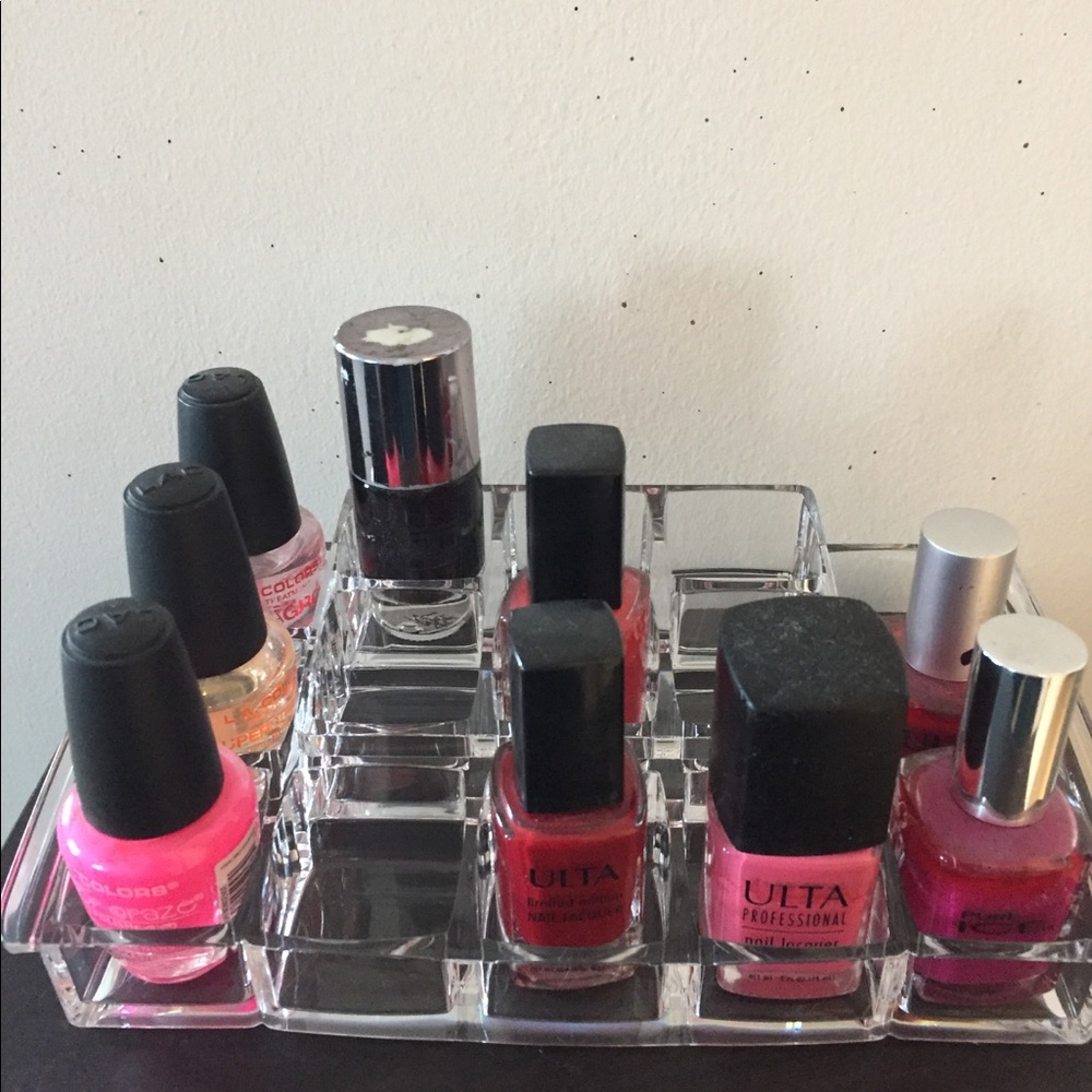 Caboodles Clear Acrylic Nail Storage - Picture 3 of 4